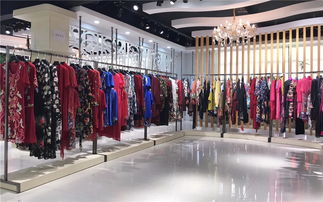 探索17春夏香港女裝折扣尾貨批發 民族風品牌換季庫存貨源全解析